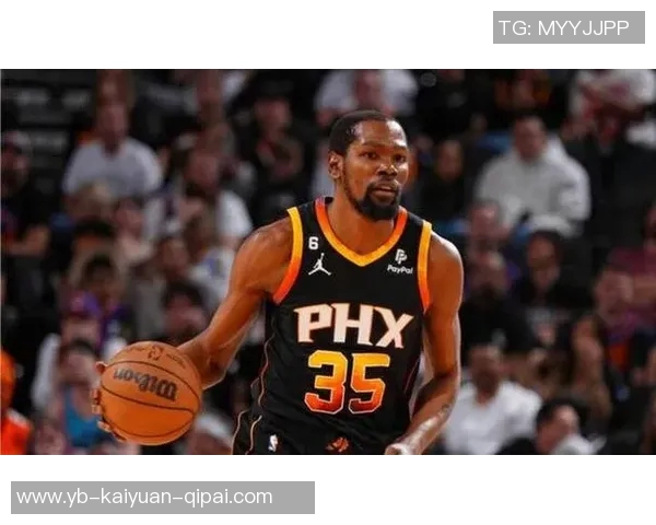 杜兰特状态低迷14投仅5中仅得13分7篮板表现令人失望 杜兰特状态低迷14投仅5中仅得13分7篮板表现令人失望