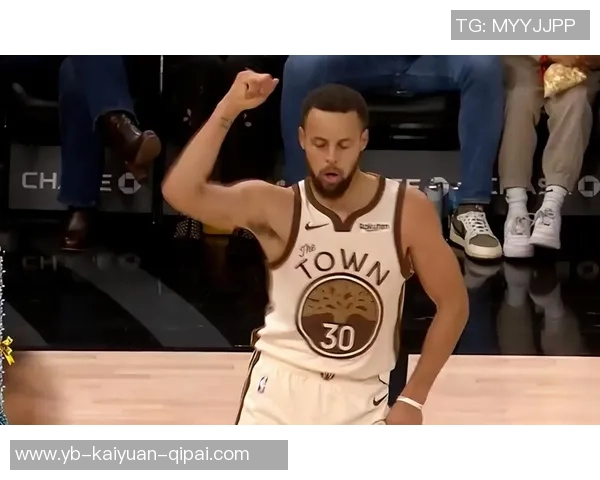 科尔解析勇士战术体系如何围绕库里与追梦构建攻防混乱